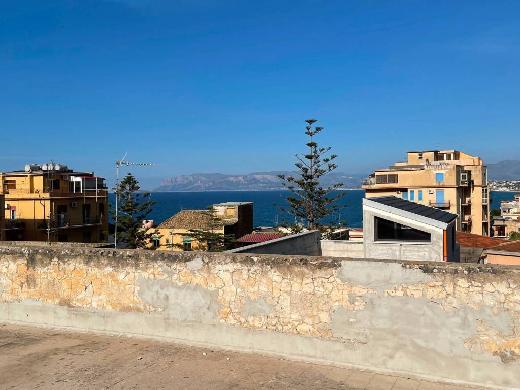 intera palazzina in vendita a Castellammare del Golfo