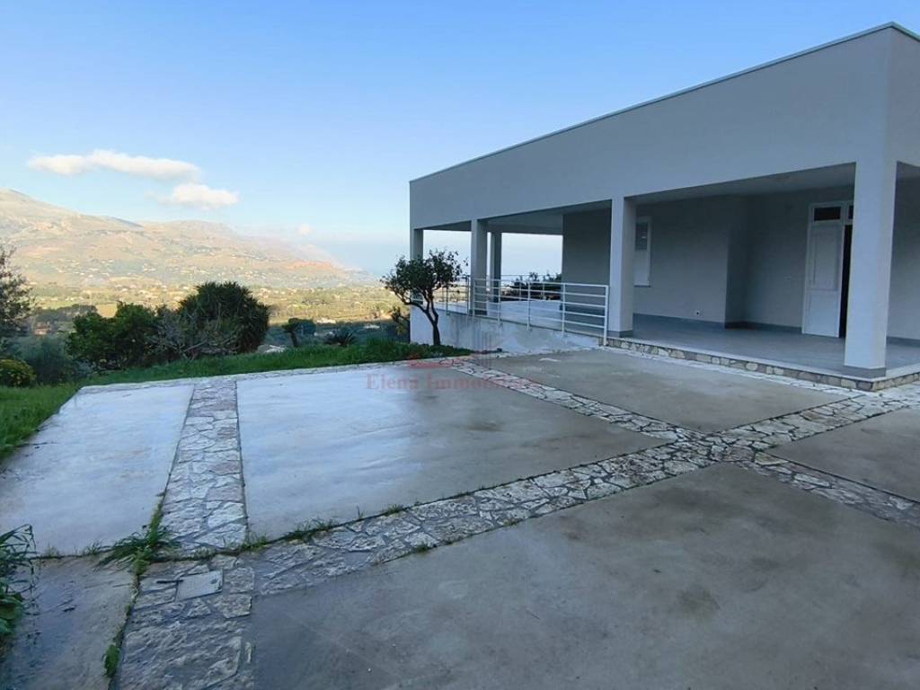 casa indipendente in vendita a Castellammare del Golfo