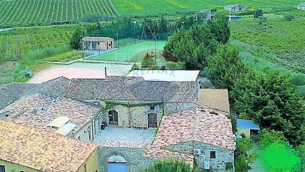 negozio in vendita a Castellammare del Golfo in zona Scopello