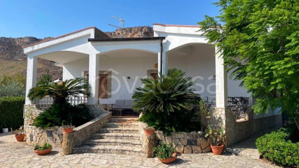 casa indipendente in vendita a Castellammare del Golfo in zona Scopello