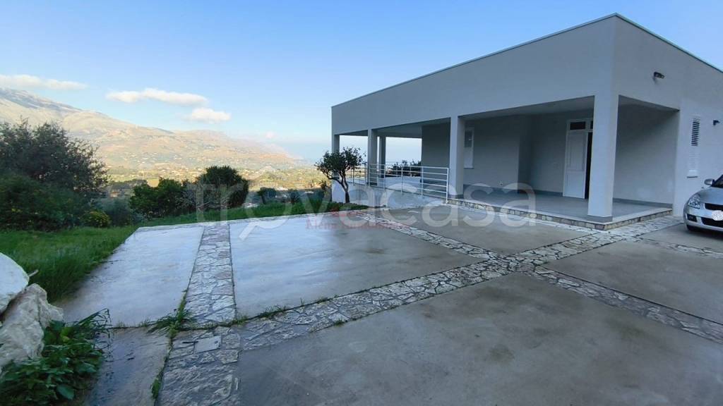 casa indipendente in vendita a Castellammare del Golfo