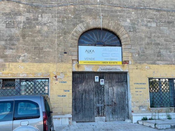 negozio in vendita a Castellammare del Golfo
