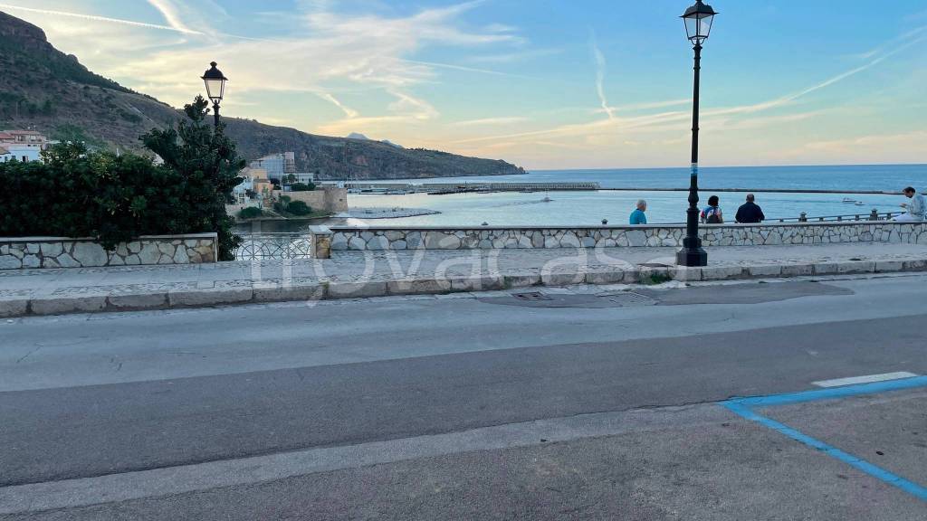 negozio in vendita a Castellammare del Golfo