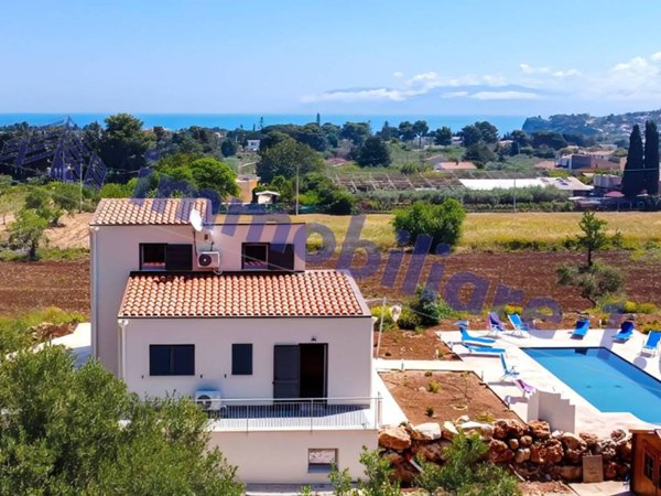 casa indipendente in vendita a Castellammare del Golfo in zona Scopello