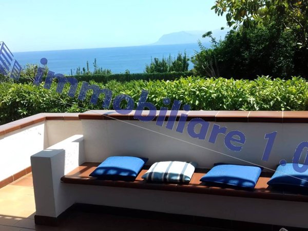 casa indipendente in vendita a Castellammare del Golfo in zona Scopello