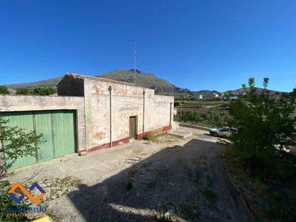 casa indipendente in vendita a Castellammare del Golfo in zona Scopello