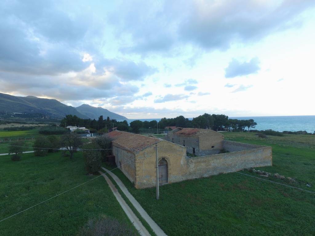 casa indipendente in vendita a Castellammare del Golfo in zona Scopello