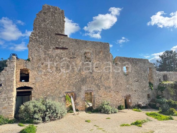casa indipendente in vendita a Castellammare del Golfo in zona Scopello