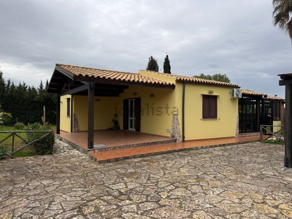 casa indipendente in vendita a Castellammare del Golfo