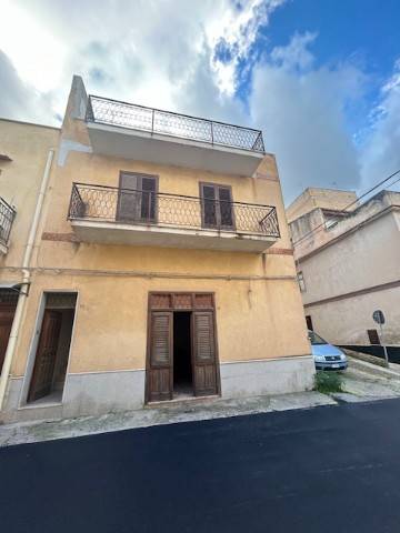 casa indipendente in vendita a Castellammare del Golfo