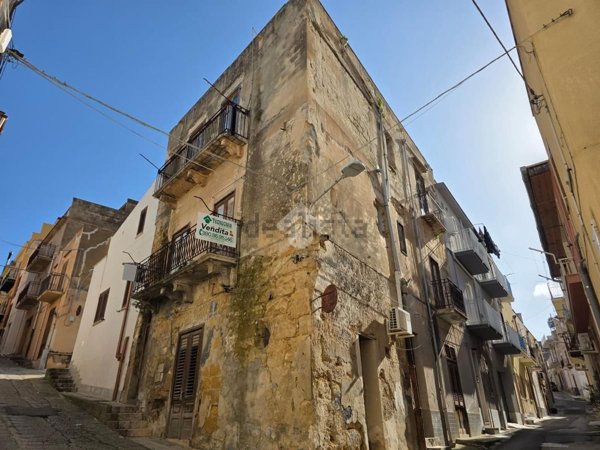 casa indipendente in vendita a Castellammare del Golfo
