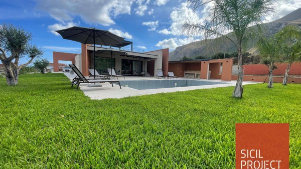 casa indipendente in vendita a Castellammare del Golfo in zona Scopello