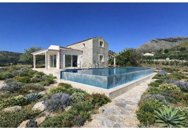 casa indipendente in vendita a Castellammare del Golfo in zona Scopello