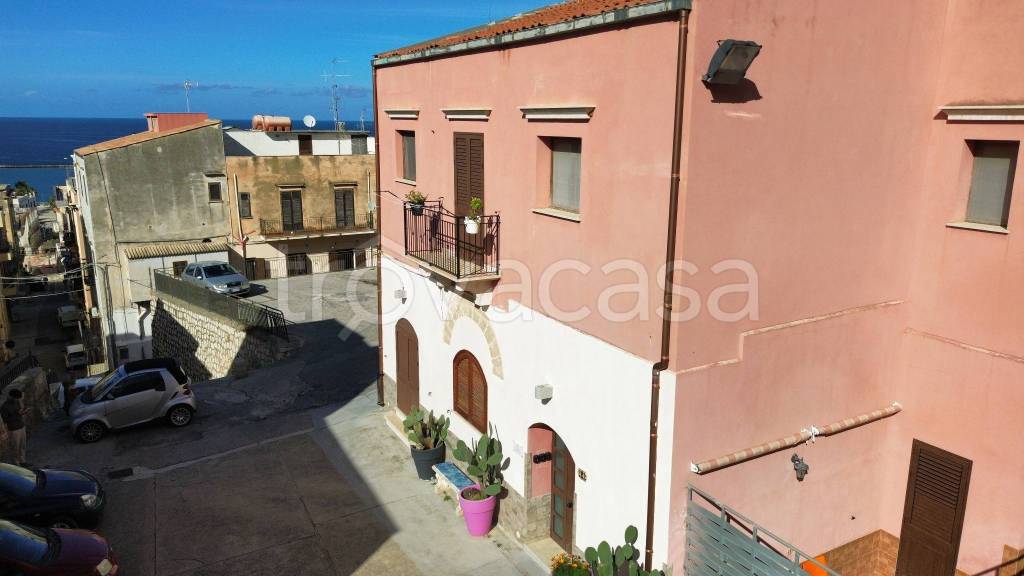 casa indipendente in vendita a Castellammare del Golfo