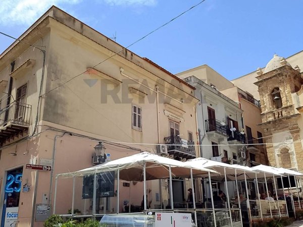 casa indipendente in vendita a Castellammare del Golfo