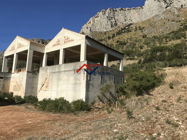 casa indipendente in vendita a Castellammare del Golfo