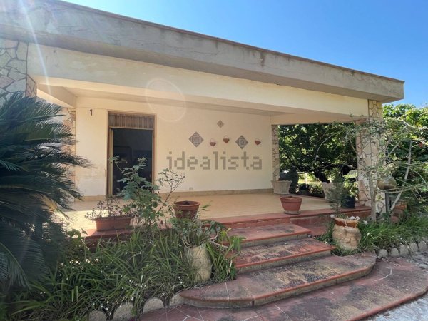 casa indipendente in vendita a Castellammare del Golfo
