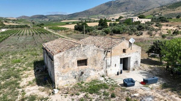 casa indipendente in vendita a Castellammare del Golfo