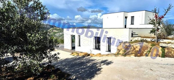 casa indipendente in vendita a Castellammare del Golfo in zona Scopello