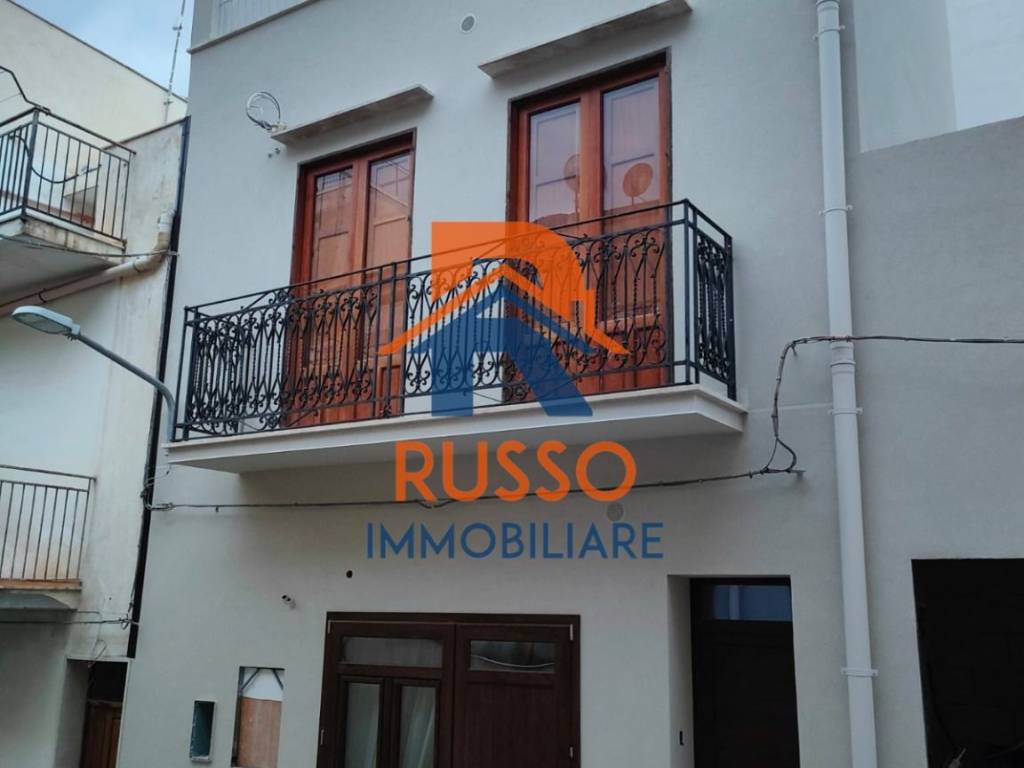 casa indipendente in vendita a Castellammare del Golfo