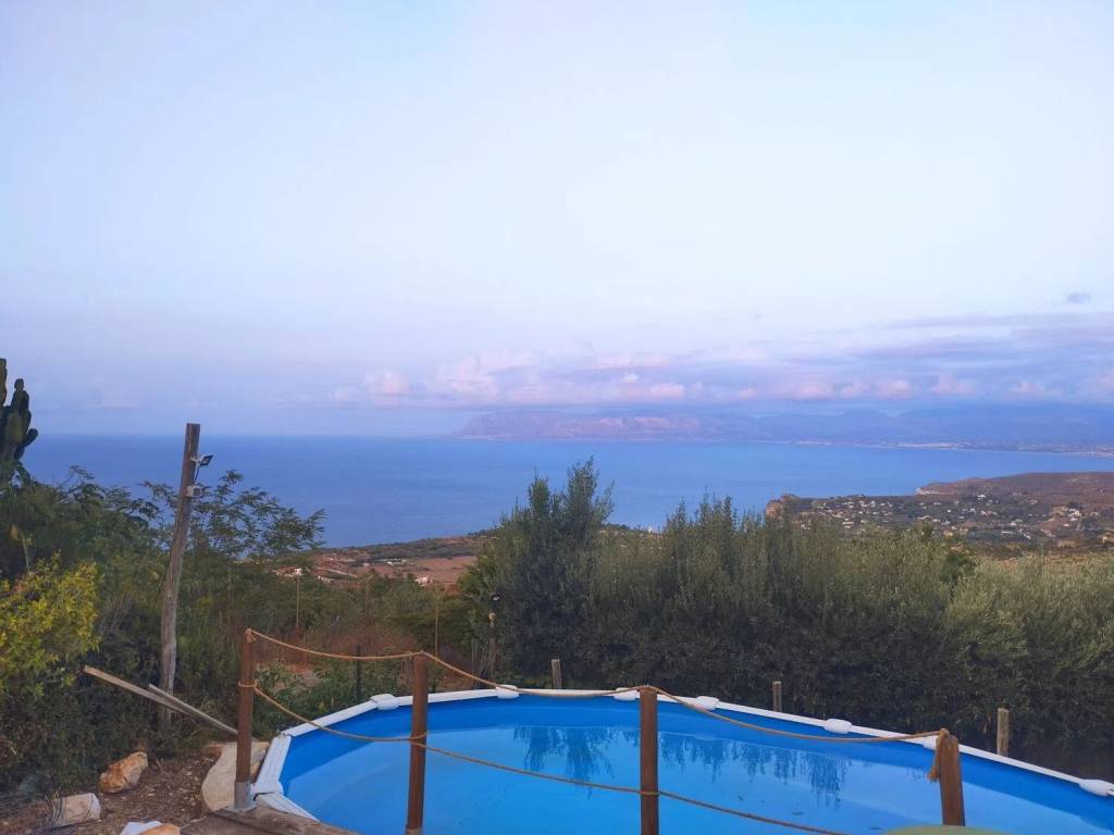 casa indipendente in vendita a Castellammare del Golfo in zona Scopello