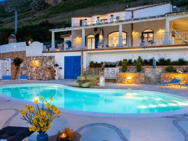 casa indipendente in vendita a Castellammare del Golfo in zona Balata di Baida
