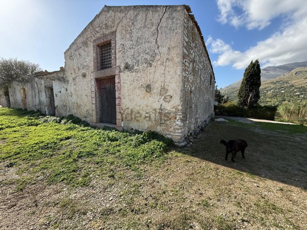 casa indipendente in vendita a Castellammare del Golfo