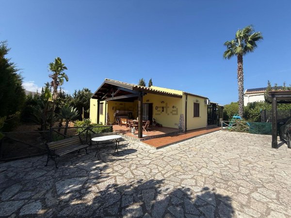 casa indipendente in vendita a Castellammare del Golfo in zona Balata di Baida