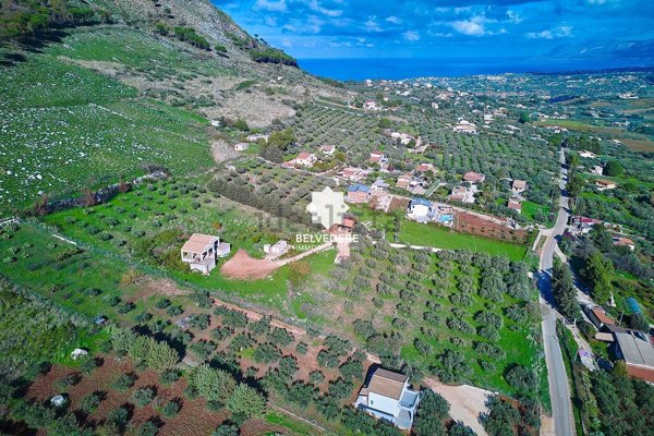 casa indipendente in vendita a Castellammare del Golfo