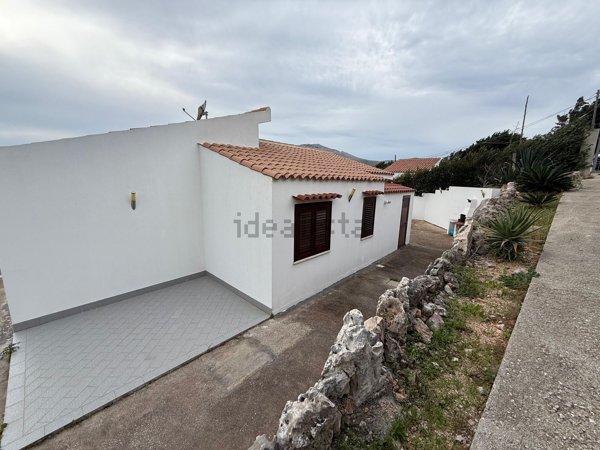casa indipendente in vendita a Castellammare del Golfo