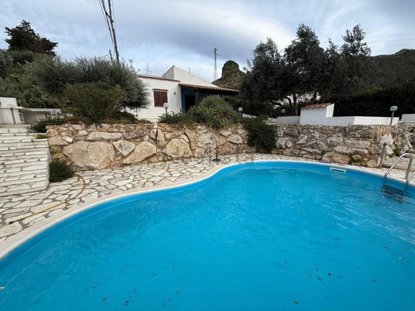 casa indipendente in vendita a Castellammare del Golfo in zona Balata di Baida