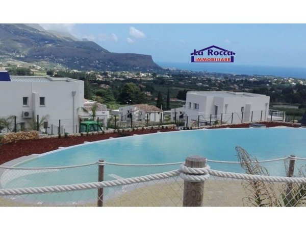 casa indipendente in vendita a Castellammare del Golfo