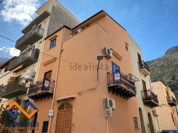 casa indipendente in vendita a Castellammare del Golfo