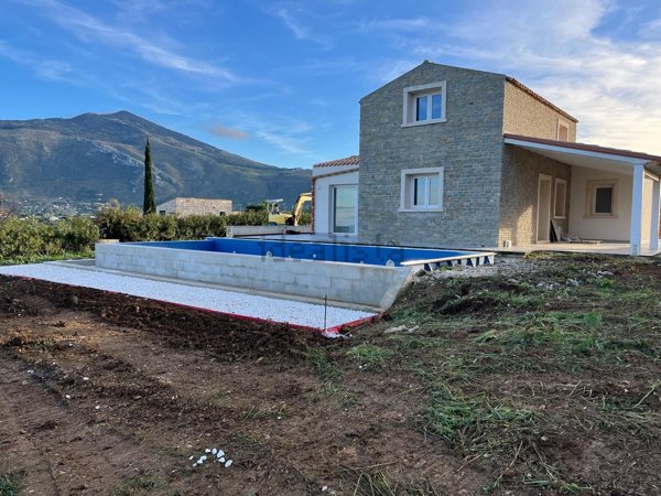 casa indipendente in vendita a Castellammare del Golfo