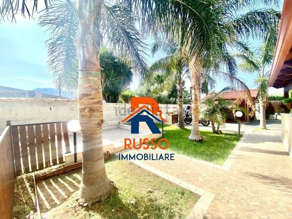 casa indipendente in vendita a Castellammare del Golfo