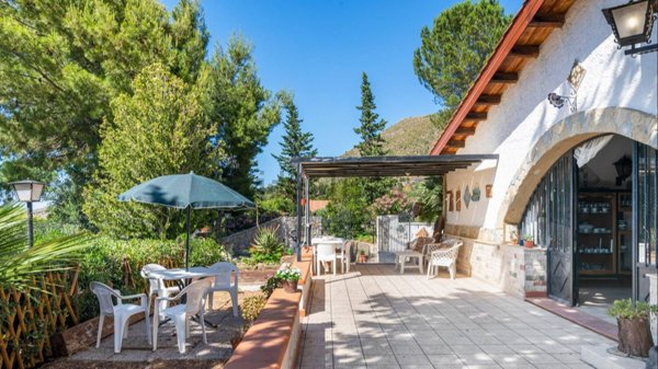 casa indipendente in vendita a Castellammare del Golfo in zona Scopello