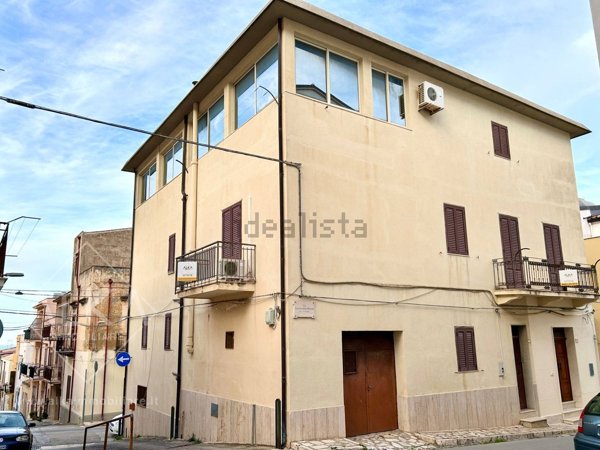 casa indipendente in vendita a Castellammare del Golfo