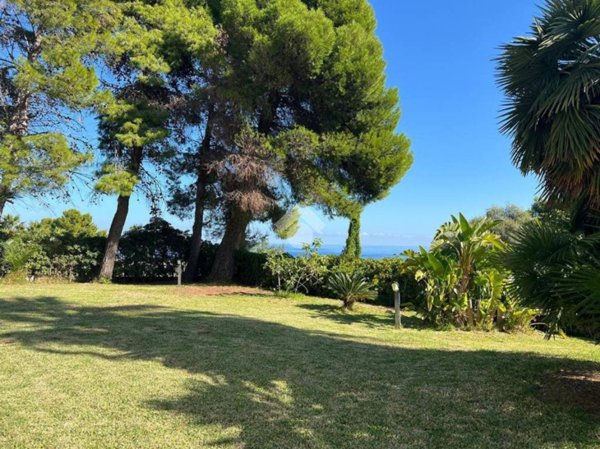 casa indipendente in vendita a Castellammare del Golfo in zona Scopello