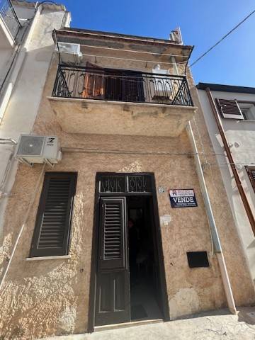 casa indipendente in vendita a Castellammare del Golfo