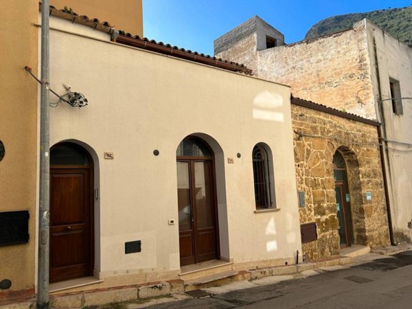 casa indipendente in vendita a Castellammare del Golfo