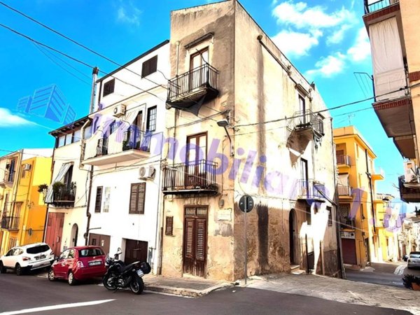 casa indipendente in vendita a Castellammare del Golfo