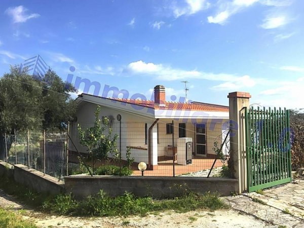 casa indipendente in vendita a Castellammare del Golfo in zona Scopello