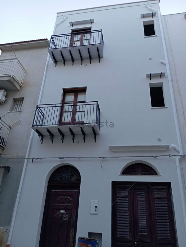 casa indipendente in vendita a Castellammare del Golfo