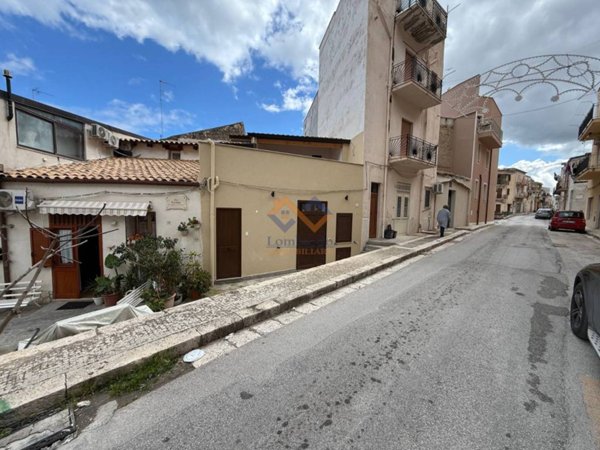 casa indipendente in vendita a Castellammare del Golfo