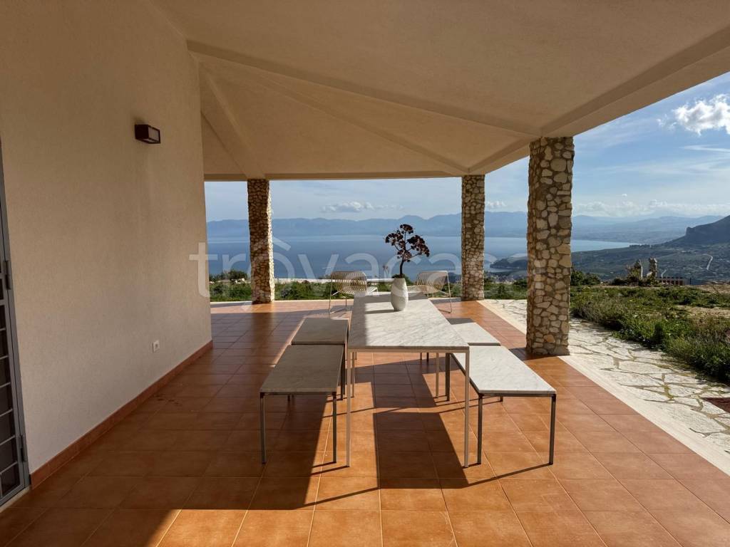 casa indipendente in vendita a Castellammare del Golfo in zona Scopello