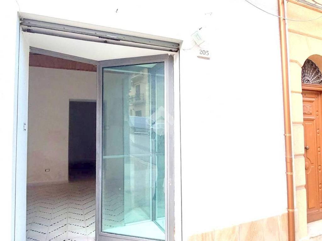 negozio in vendita a Castellammare del Golfo