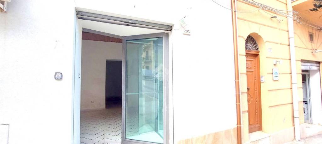 negozio in vendita a Castellammare del Golfo