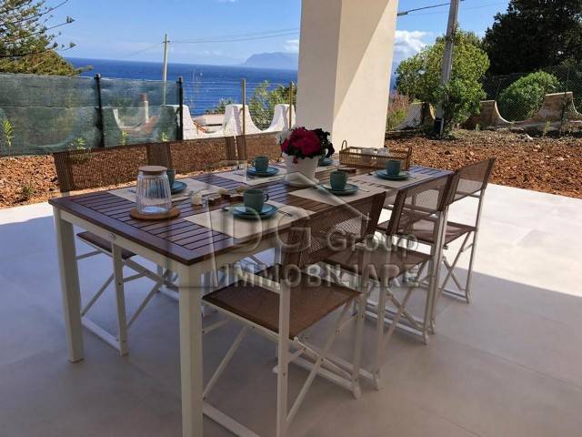 casa indipendente in vendita a Castellammare del Golfo