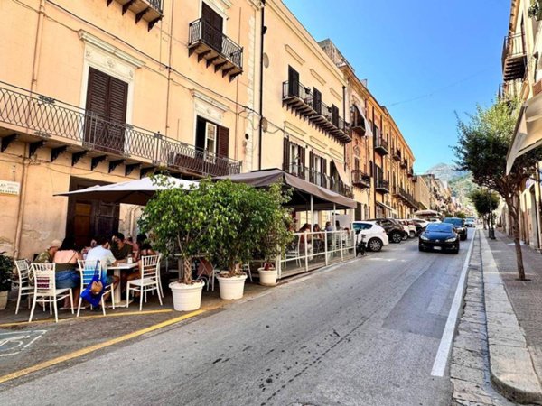 negozio in vendita a Castellammare del Golfo