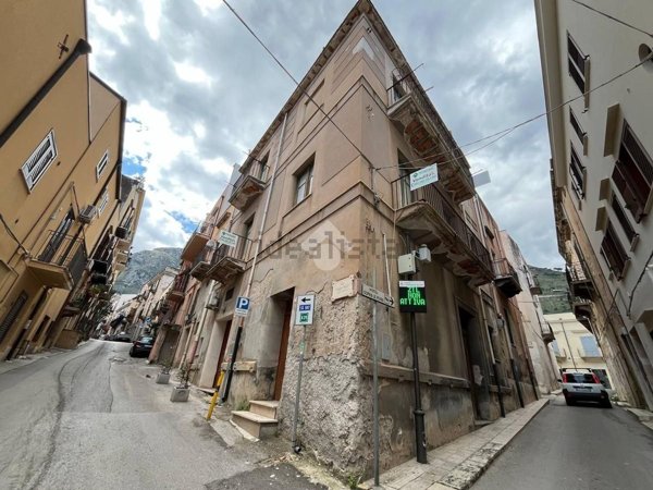 casa indipendente in vendita a Castellammare del Golfo